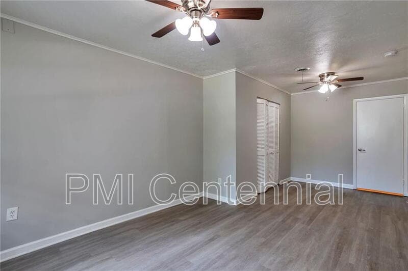Forest Park House: 484 Evergreen Drive