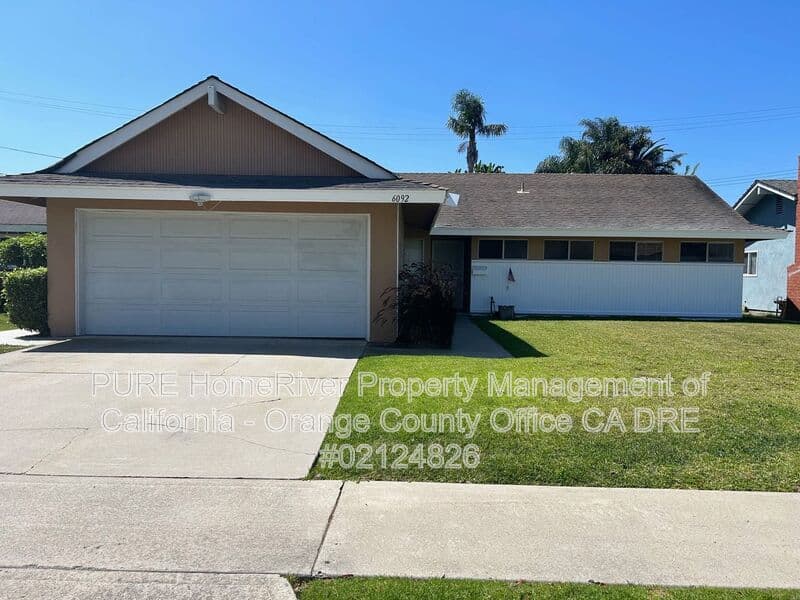 Huntington Beach House: 6092 Larchwood Drive