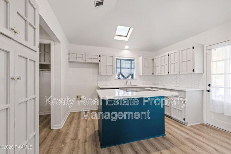 Youngsville House: 313 Wallingsford Cir