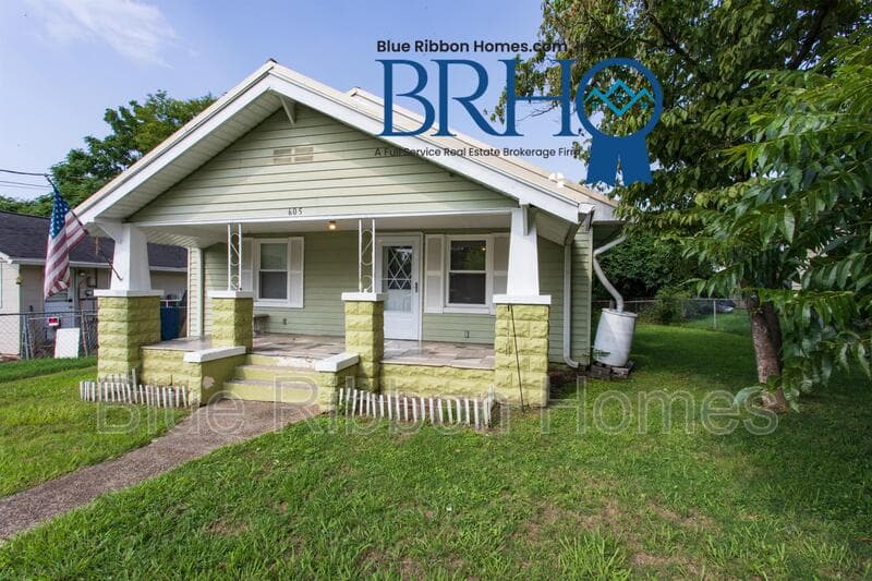 Knoxville House: 605 Victory Street Northwest