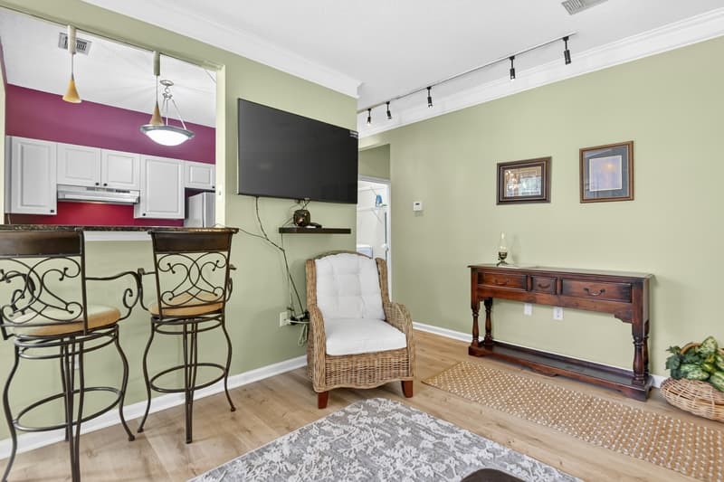 Mount Pleasant Condo: 1811 Chatelain Way - 1