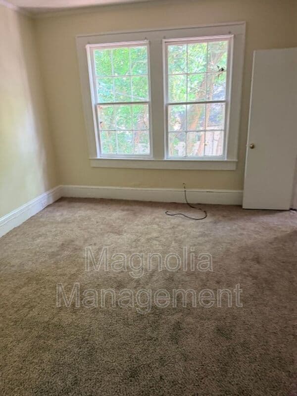 Henderson Condo: 415 E Andrews Ave