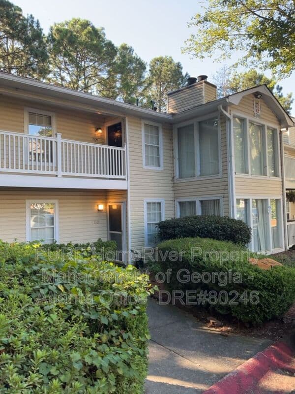 Marrieta Condo: 1505 Augusta Dr Se