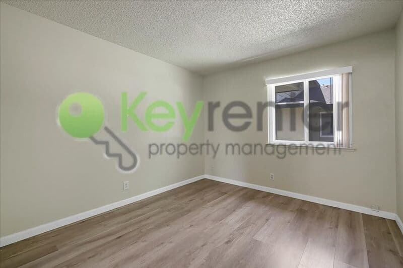 Sacramento House: 2941 Norcade Circle