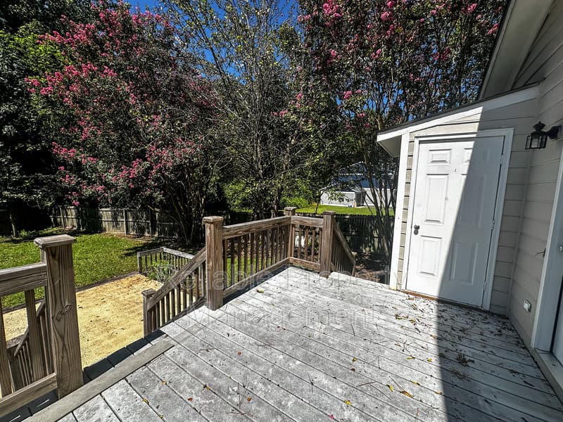 Smithfield Townhome: 61 S Sussex Drive
