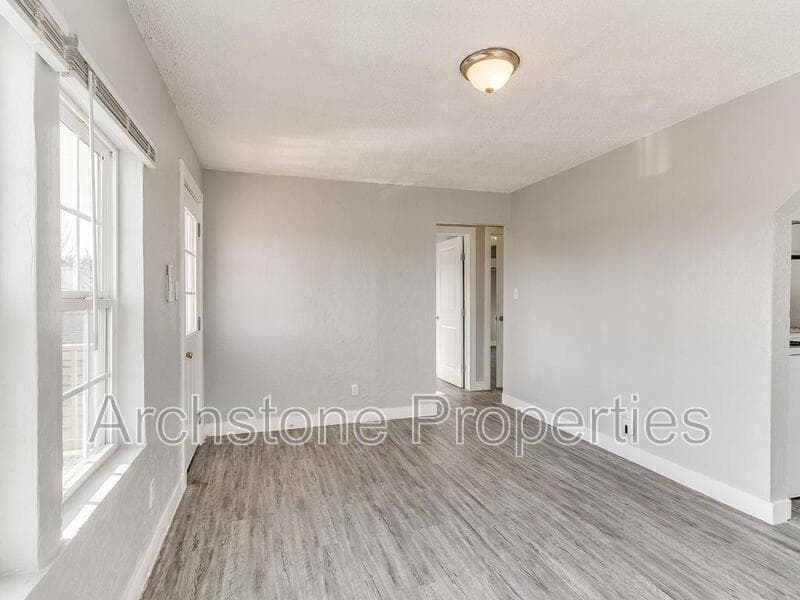 Oklahoma City Townhome: 1231 North Grand Boulevard