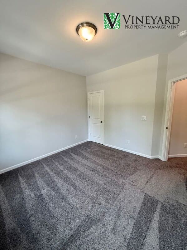 Holly Springs House: 265 Birchwood Row