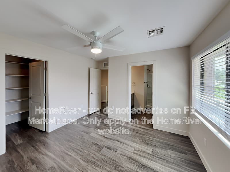 Tempe Townhome: 1000 W 5th St
