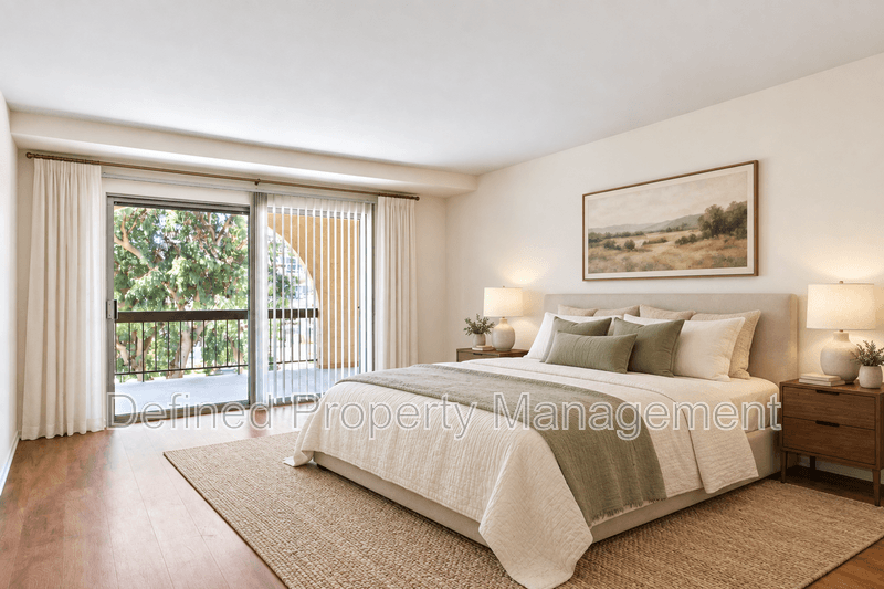 Sherman Oaks Condo: 4701 NATICK AVE