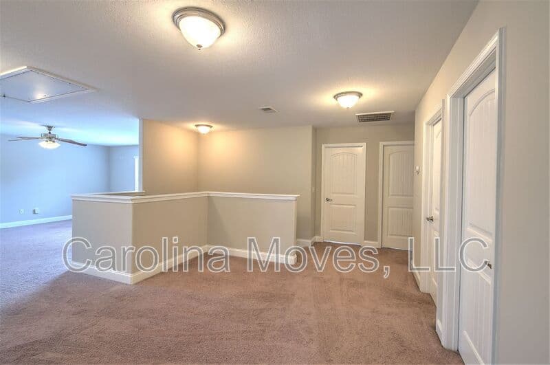 Spartanburg House: 836 Bayshore Lane
