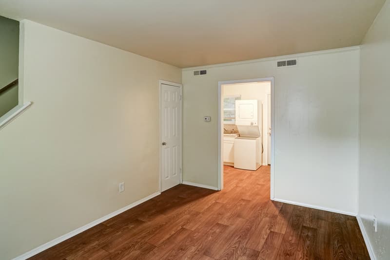 Henrico Townhome: 1708 Carlisle Ave