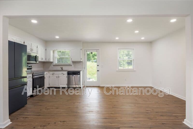 Ooltewah House: 4015 Shady Oak Drive