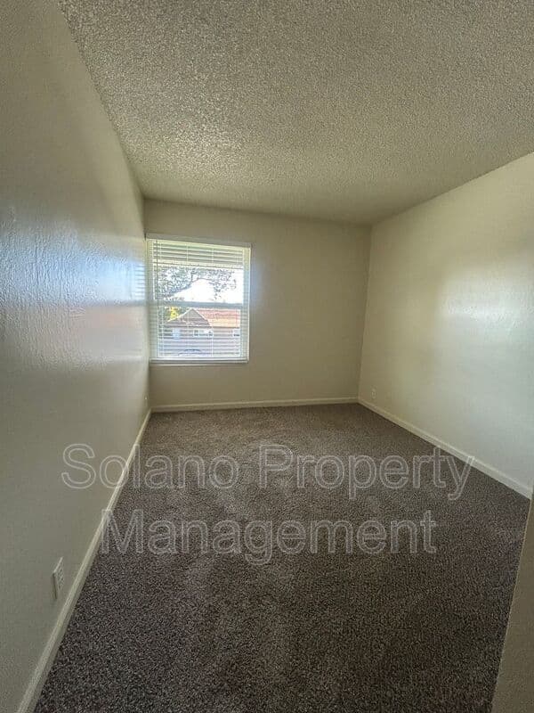 Fairfield Condo: 766 E. Tabor Ave.