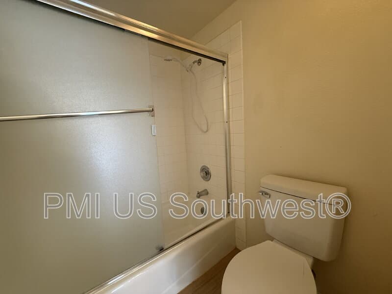 Bullhead City Condo: 1611 Highway 95