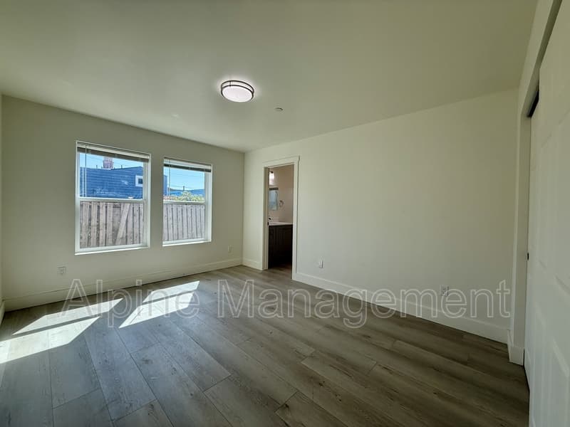 Oakland Condo: 1436 55th Avenue