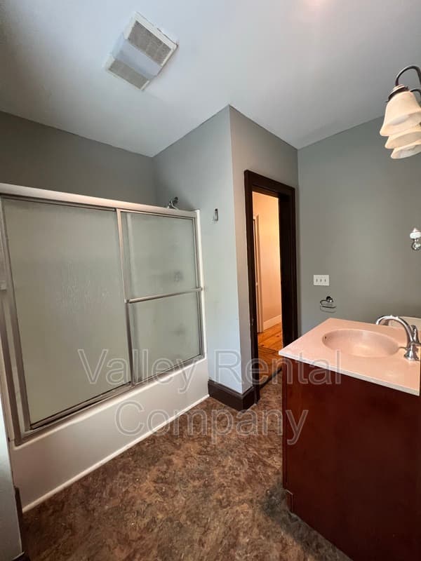 Hadley Condo: 117 Mt. Warner Road - 1