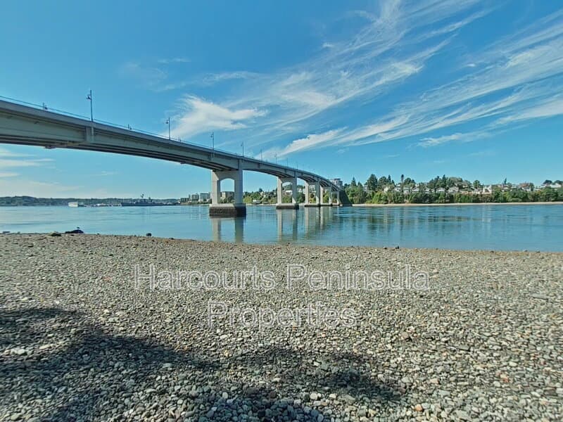 Bremerton Condo: 1115 Wheaton Way