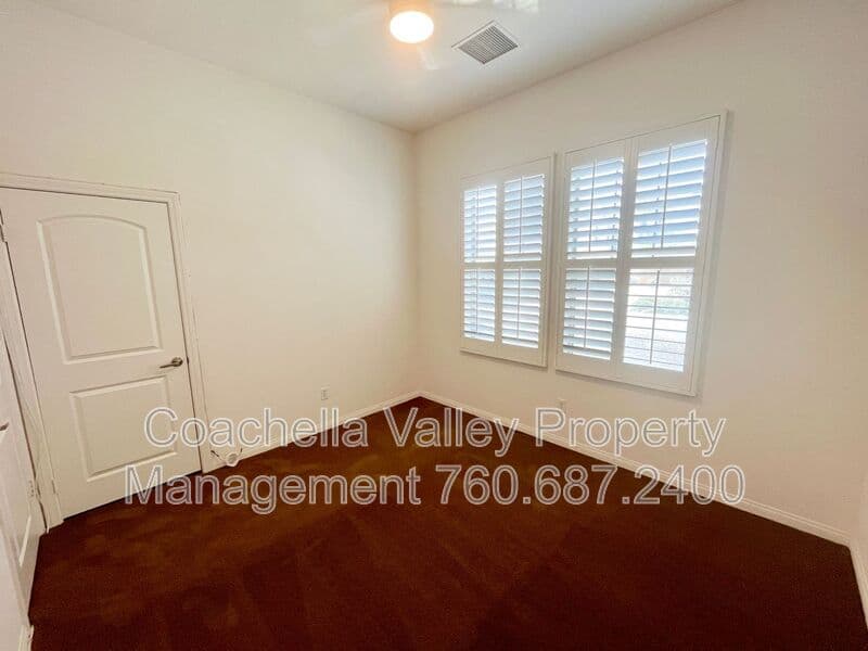 Cathedral City House: 511 Via Assisi
