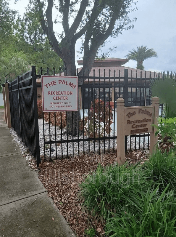 Brandon House: 914 Burlwood Street