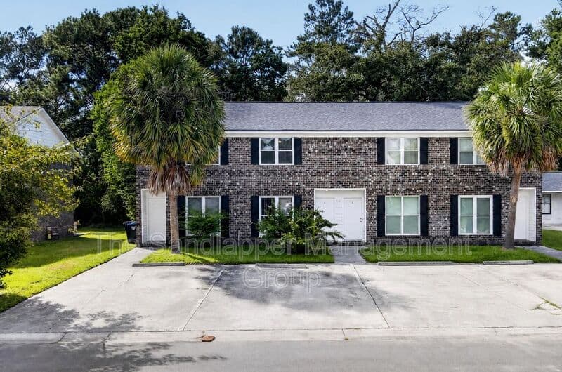 Summerville Townhome: 126 Langley Drive