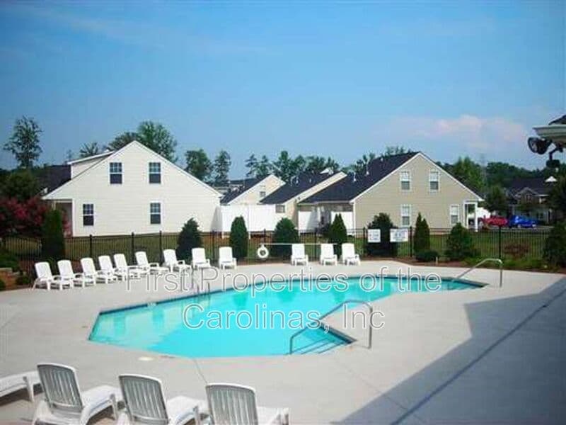 Lake Wylie Townhome: 2090 Shady Pond Dr.