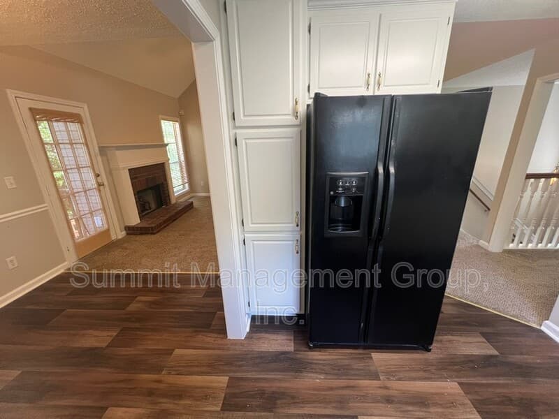 McDonough House: 1157 Chateau Terrace