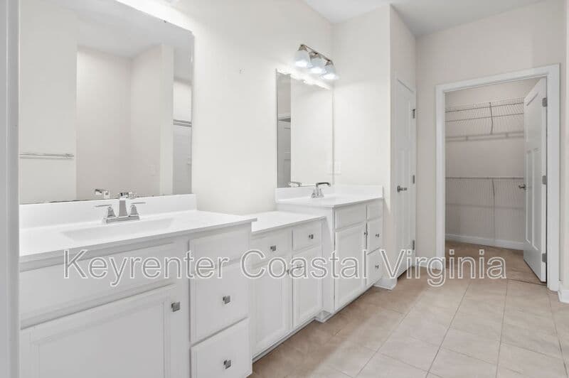 Smithfield Condo: 153 Kenny Ln