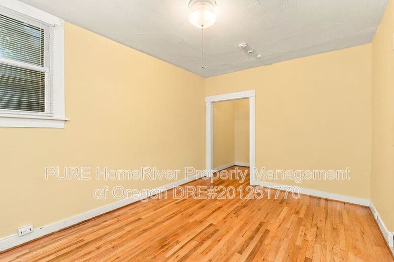 Portland Apartment: 2167 SW Yamhill St