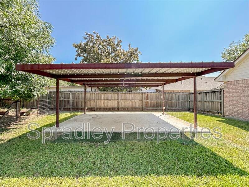 Temple House: 8812 Laurel Ridge