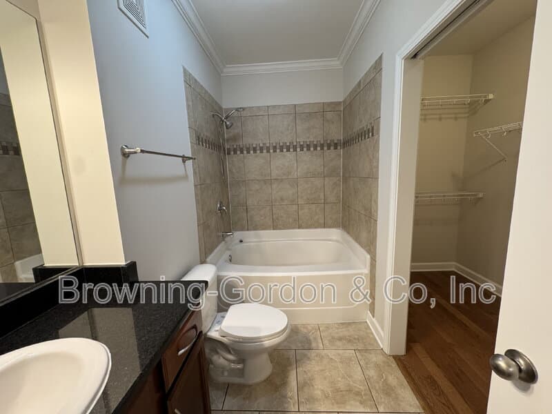 Nashville Condo: 2310 Elliott Ave.
