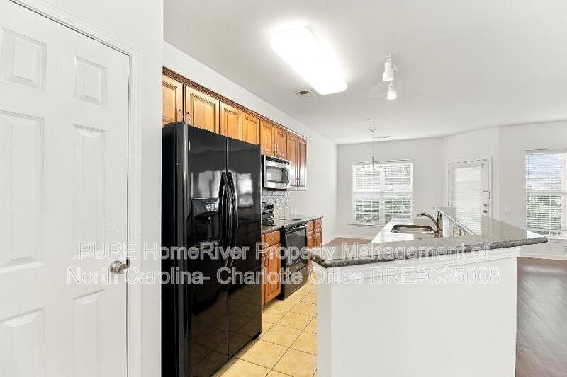 Charlotte House: 14622 Via Sorrento Drive