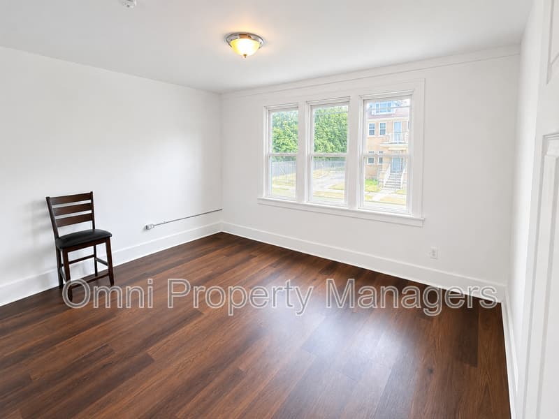 detroit Condo: 8535 Maxwell