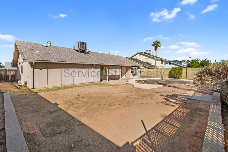 Phoenix House: 4123 W Hearn Rd
