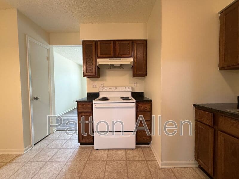 Arden Condo: 13 Christ School Rd