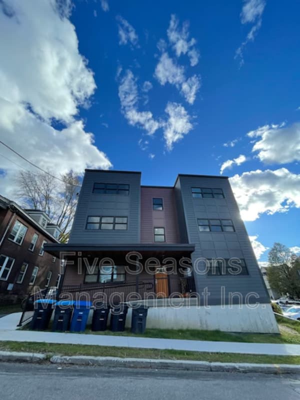 Burlington Condo: 199 King Street - 5