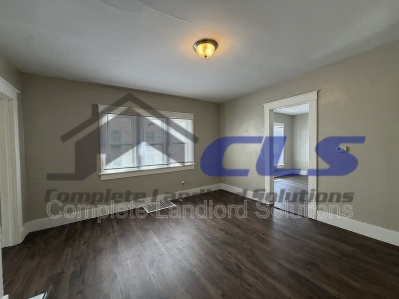 Terre Haute Condo: 1423 Ohio Street - 1425