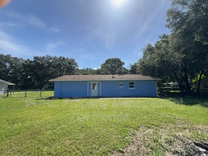 Ocklawaha House: 12300 SE 128th CT