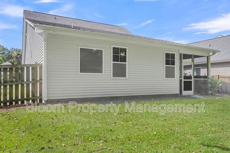 Mount Pleasant House: 2649 Lohr Dr