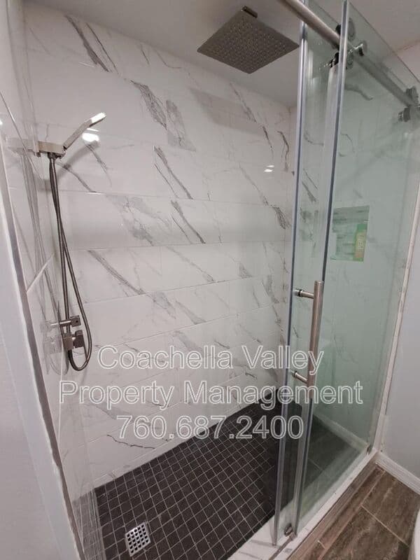 Palm Springs Condo: 5300 E Waverly Dr