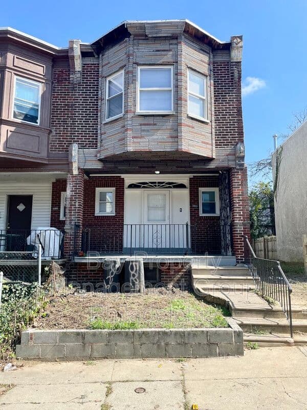 Philadelphia House: 5029 N Franklin St
