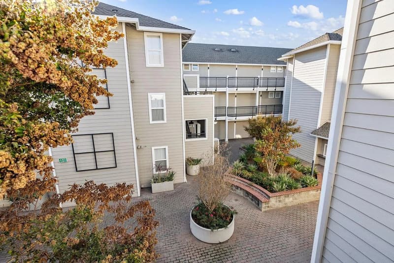 East Palo Alto Condo: 1982 W Bayshore Rd