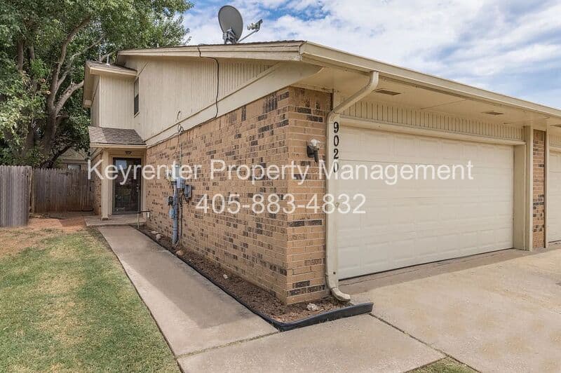 Oklahoma City Condo: 9016 - 9020 N Rockwell Dr