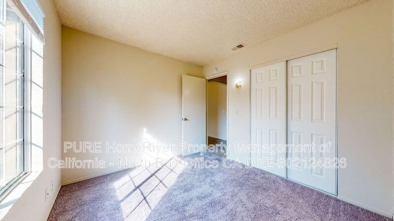 Santa Rosa House: 2436 Campbell Drive
