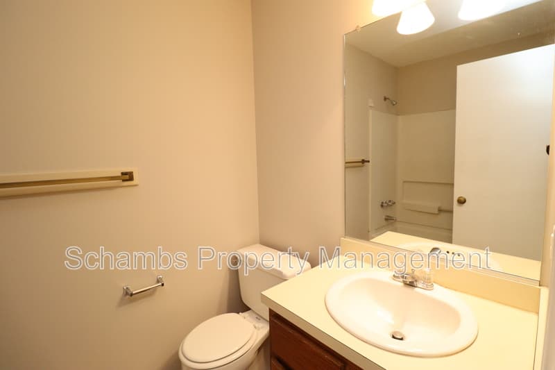 Raleigh Condo: 3901 Lexington Dr