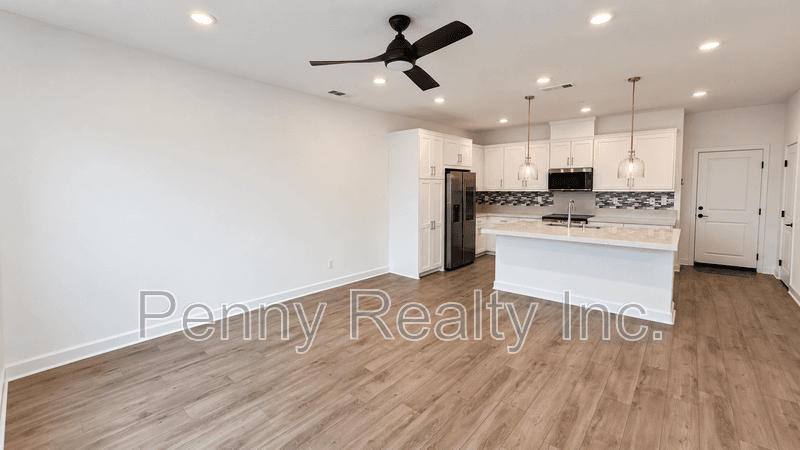 Chula Vista Townhome: 750 Mara Loop