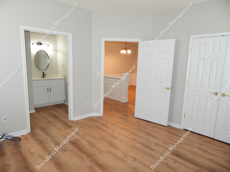 Grayson House: 308 Gable Brook Dr