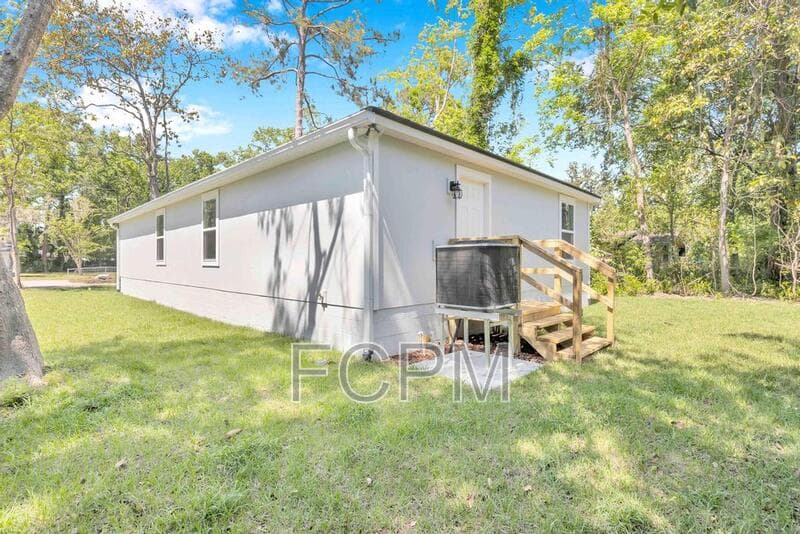Jacksonville House: 5460 Amazon Ave