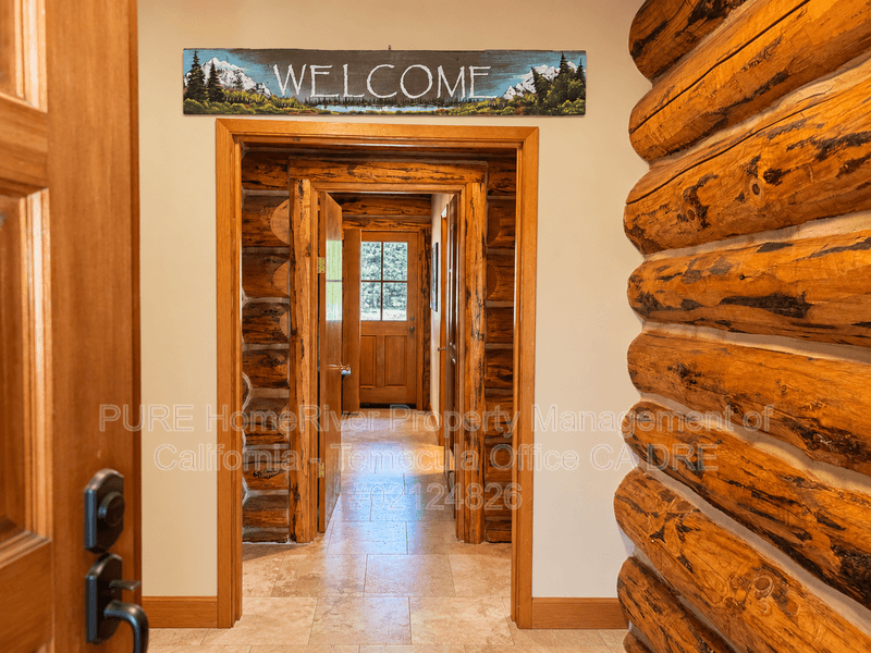 Mountain Center House: 60766 Table Mountain Rd