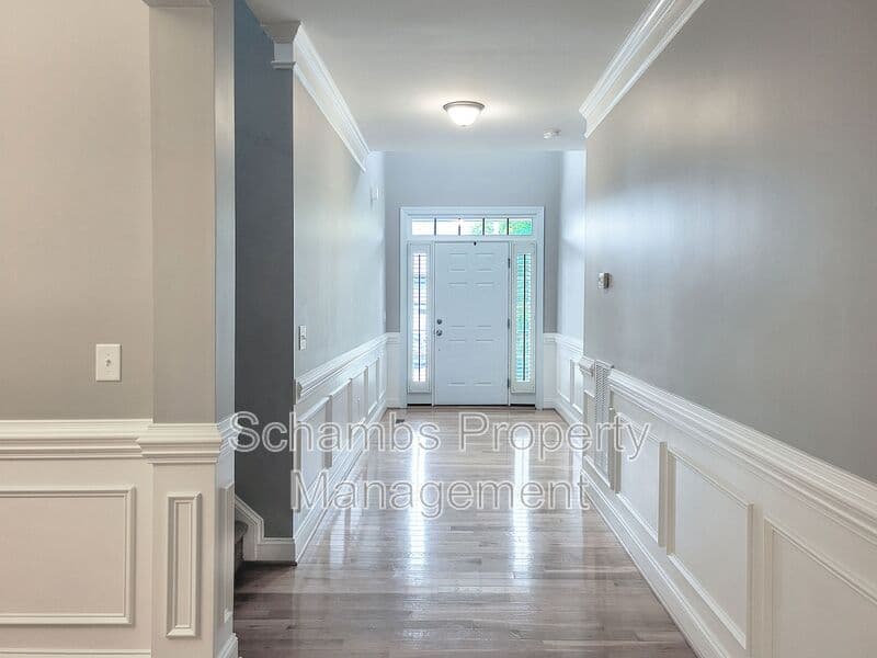 Fuquay Varina House: 414 Banagher Ln