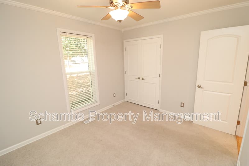 Cary House: 105 Cameron Ct